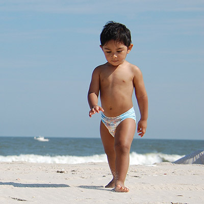 Aiuta il tuo bambino a imparare a camminare